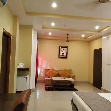 Hotel Sc Continental Itānagar Buitenkant foto