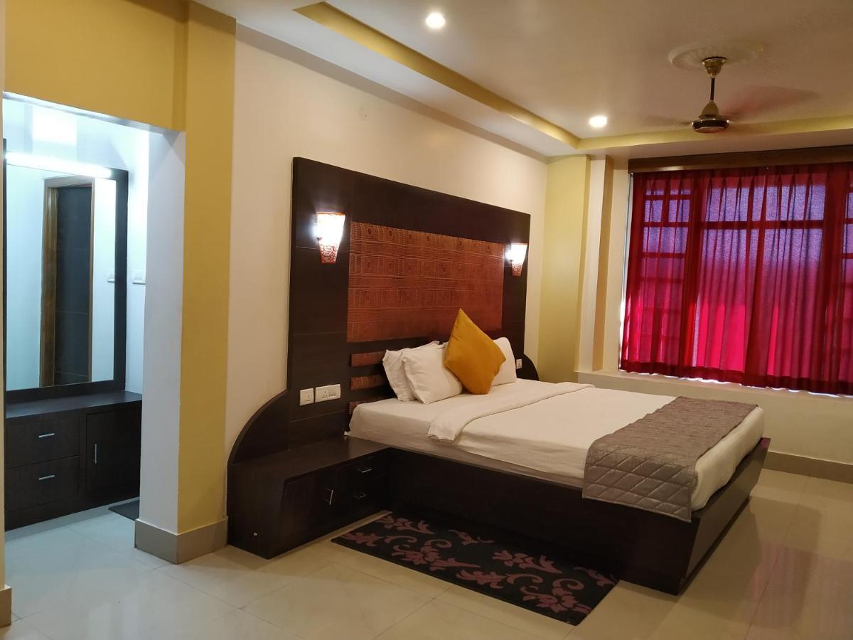 Hotel Sc Continental Itānagar Buitenkant foto