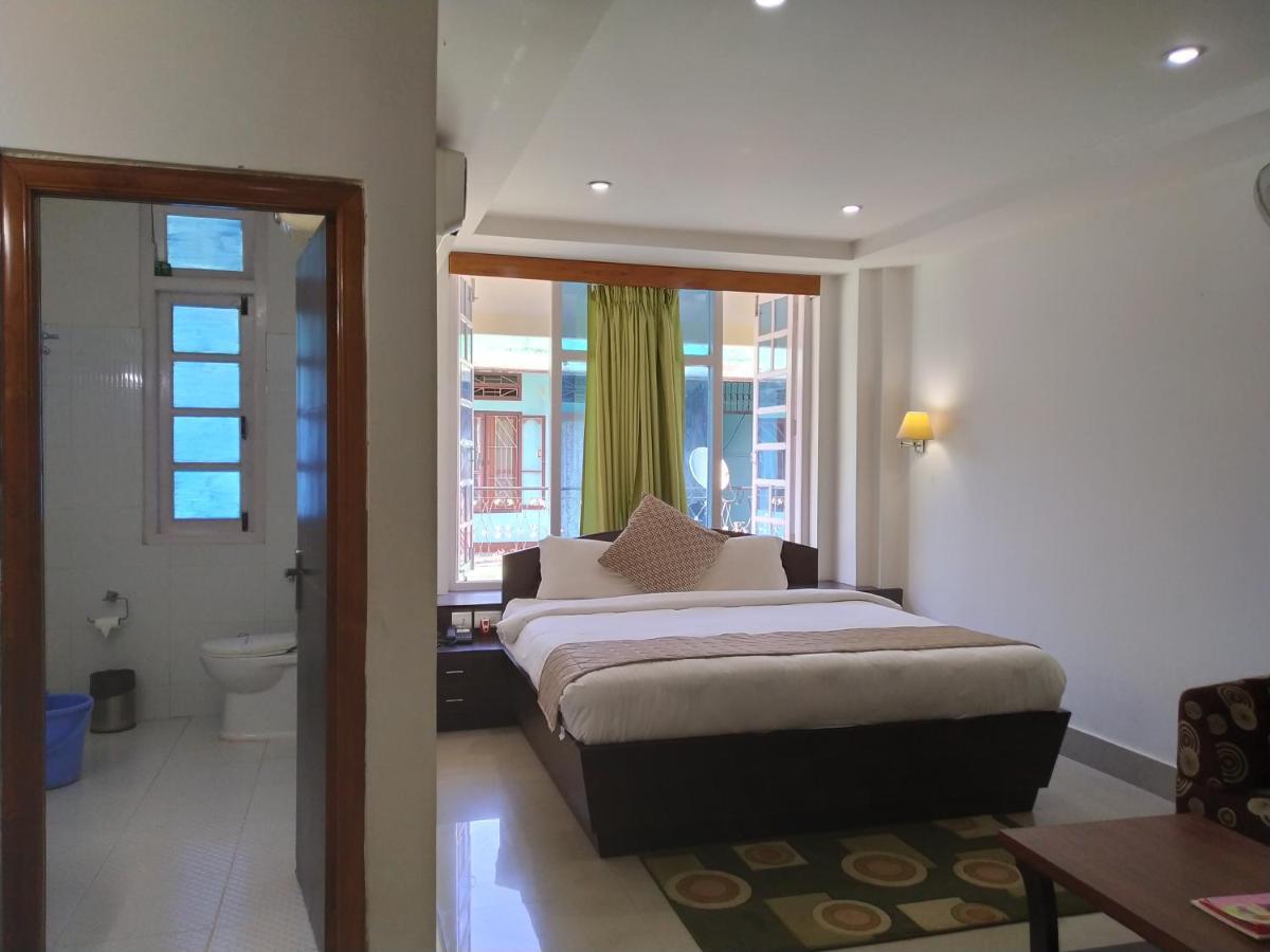 Hotel Sc Continental Itānagar Buitenkant foto