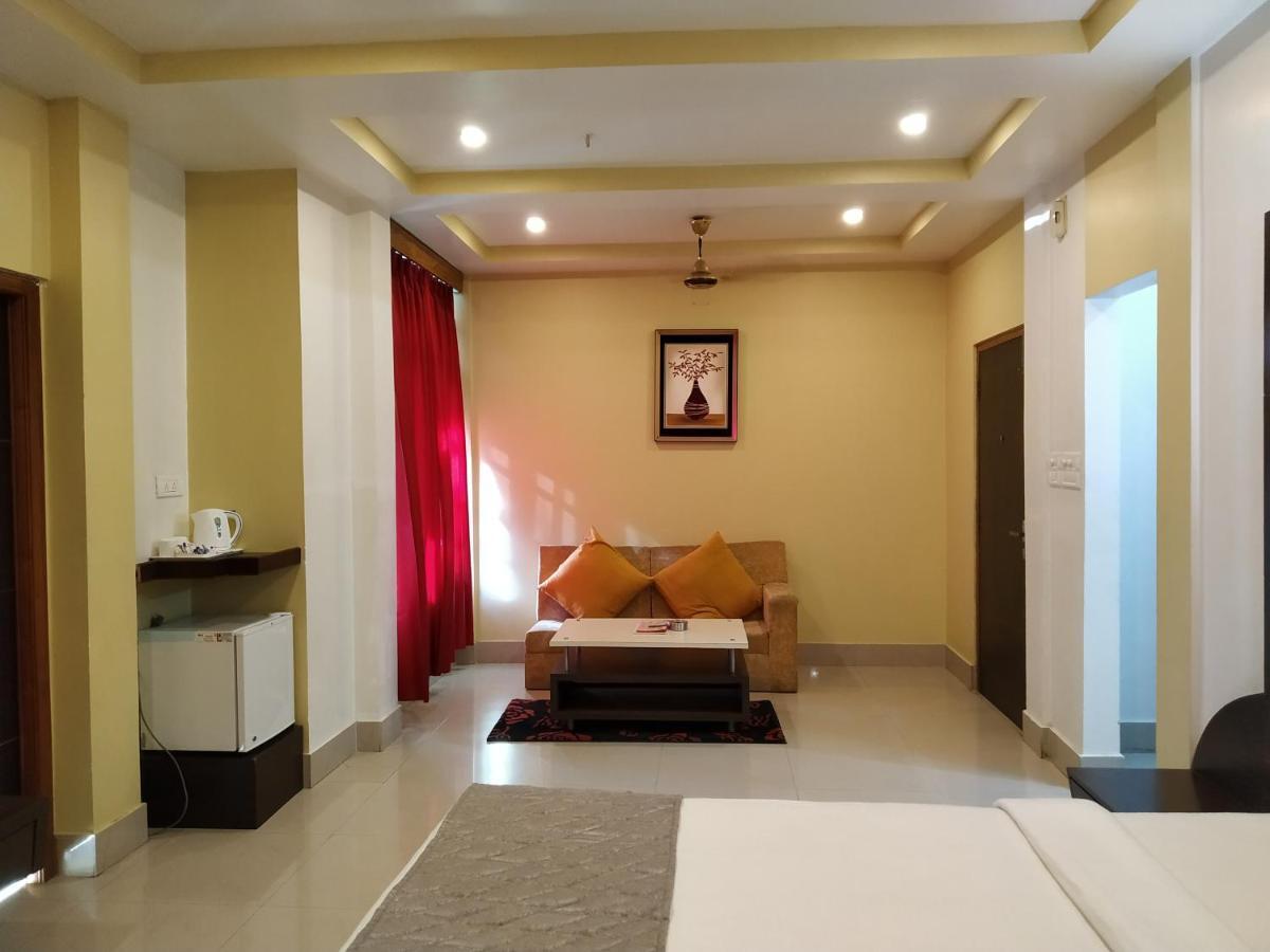 Hotel Sc Continental Itānagar Buitenkant foto